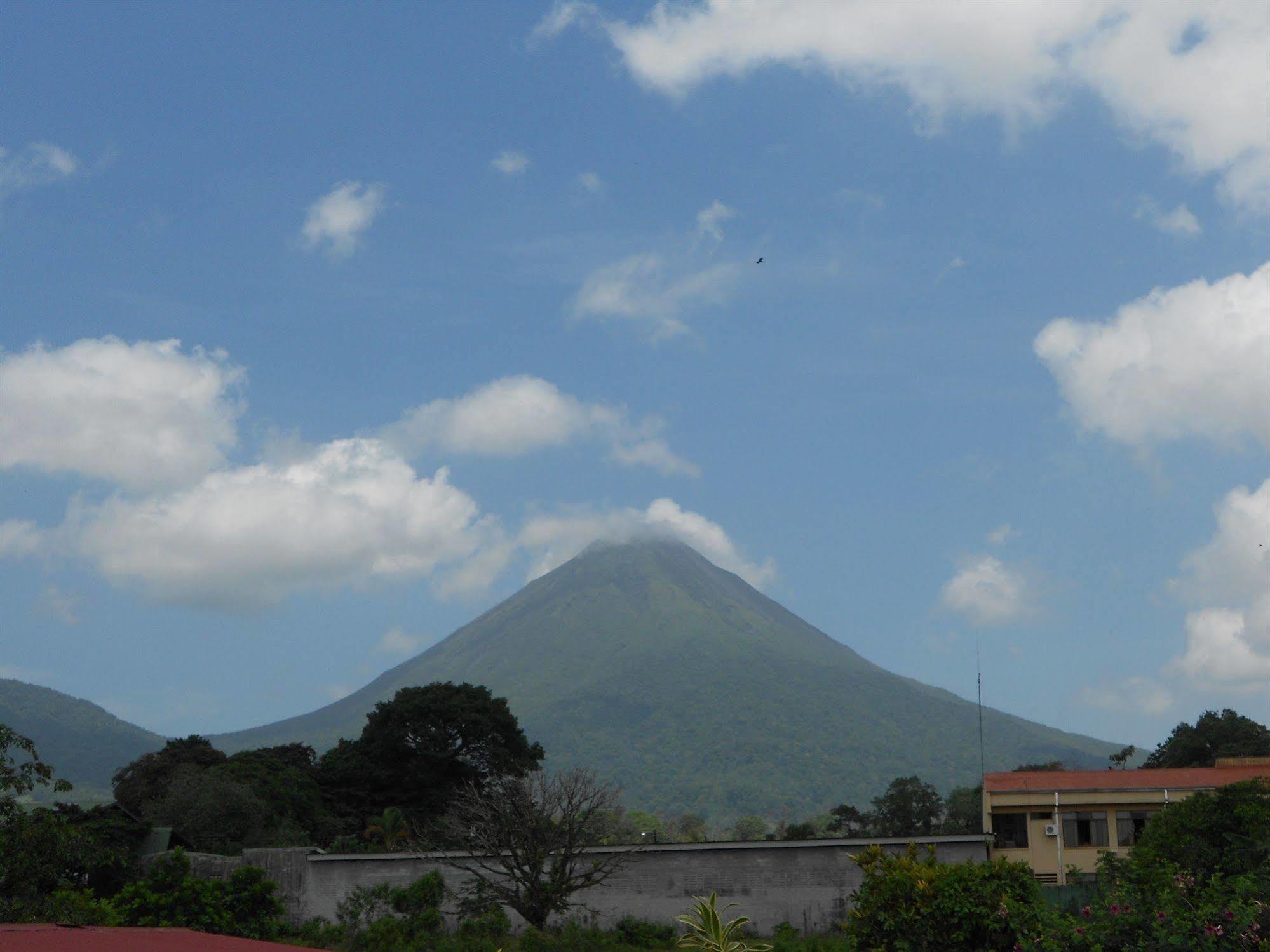 Hotel Arenal Rabfer La Fortuna Exterior foto